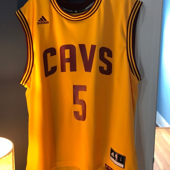 jr smith signed jersey